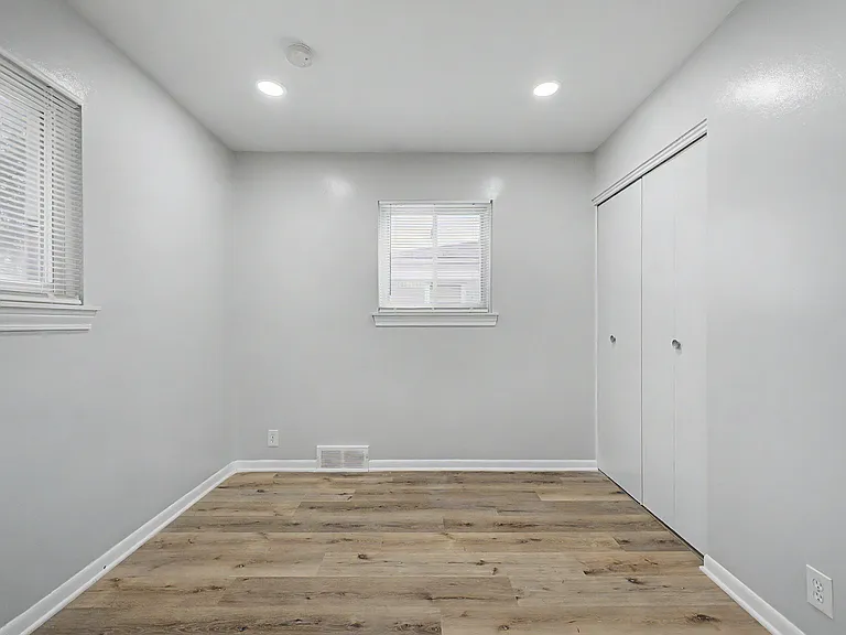 24315 Currier St — Photo 17