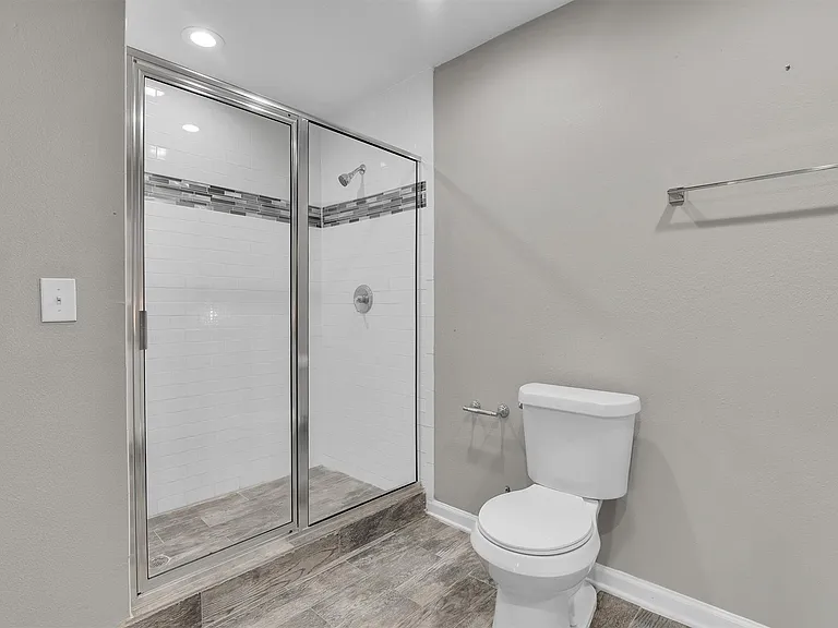3555 Balboa Cir — Photo 14