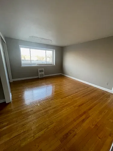 493 Tolland St Photo 1