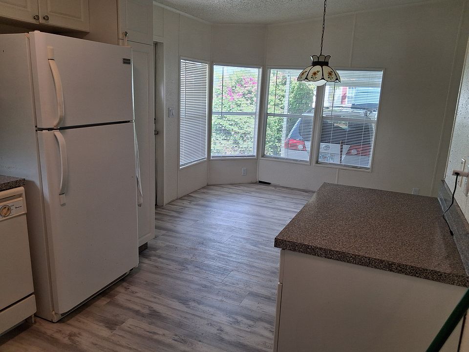 Kitchen dining area.