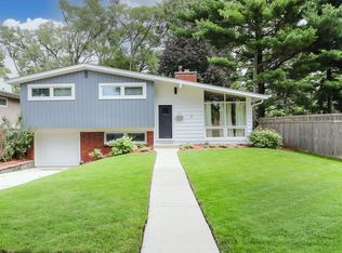 573 S Lewis Ave, Lombard, IL 60148