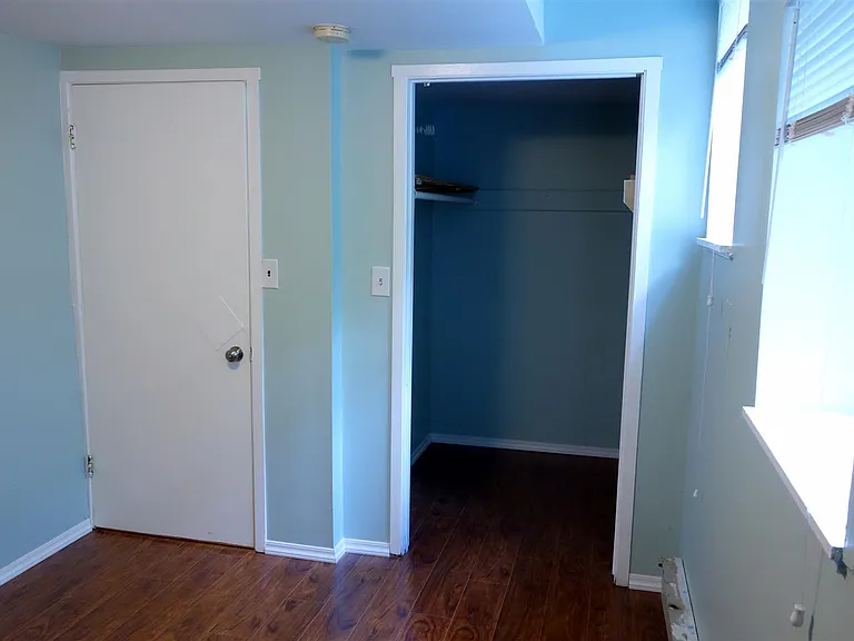 5245 12th Ave NE #BASEMENT — Photo 10