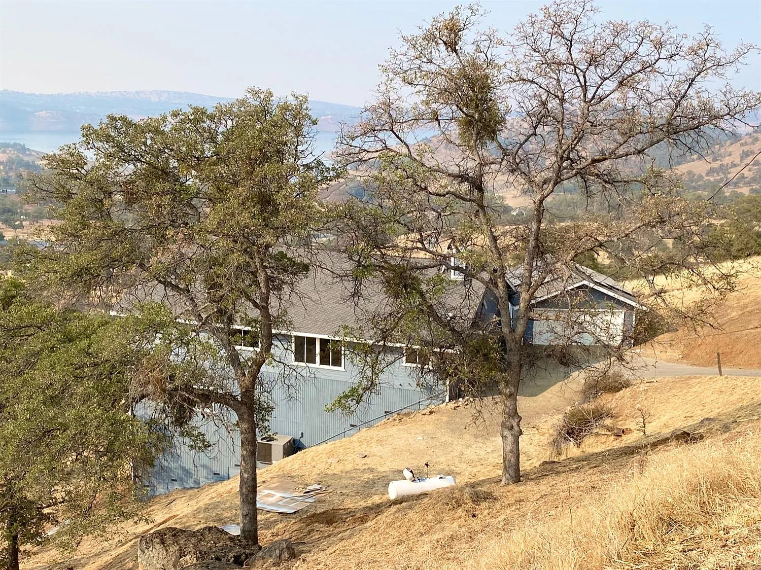 5448 Arbolada Dr photo 1