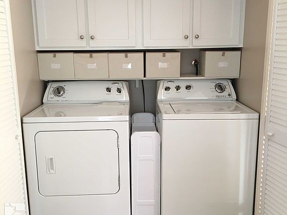 4th image of 108 Willow Hill Ct