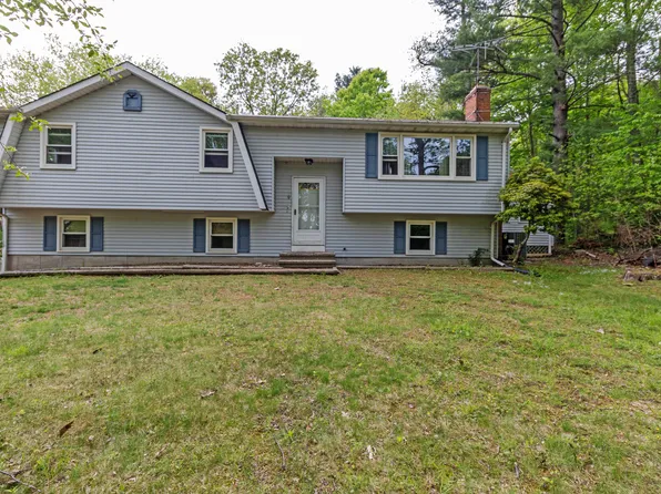 9 Berkshire Drive, East Hampton, CT 06424