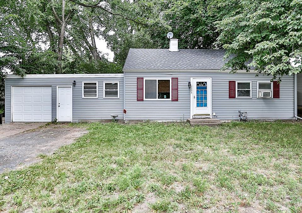 1st image of 2393 Holloway Ave E