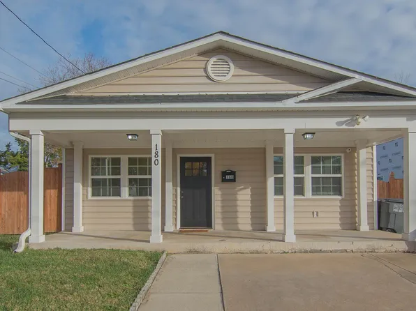 180 Holden Dr, Manassas Park, VA 20111