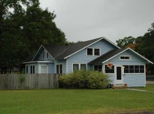 907 Atchison St, Sealy, TX 77474