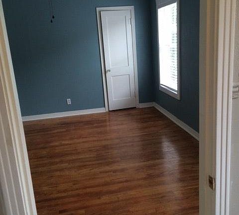 3rd image of 1129 College St APT D