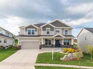 118 W Whispering Pines Way #A, Verona, WI 53593
