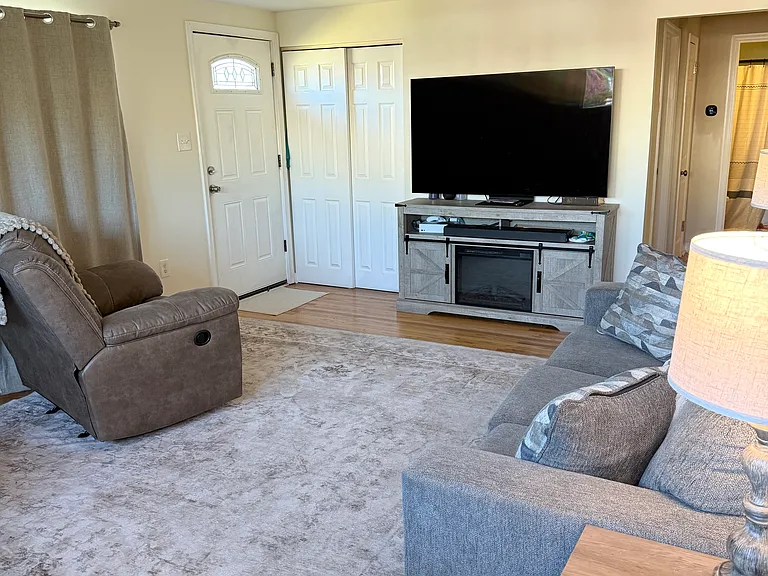 2237 S Bent Ln — Photo 14