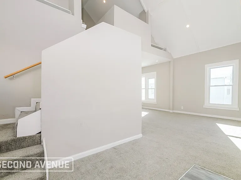 3525 Wayne Ave — Photo 4