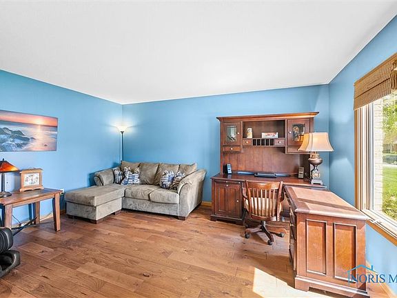 5th image of 6748 Shadowcreek Dr