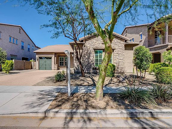 2nd image of 3902 E San Carlos Pl