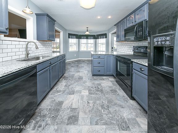 2nd image of 112 Wayland Court