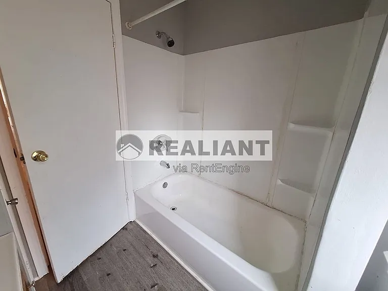 26 Euclid St #2 — Photo 18