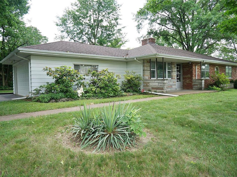 1st image of 2 Westminster Dr