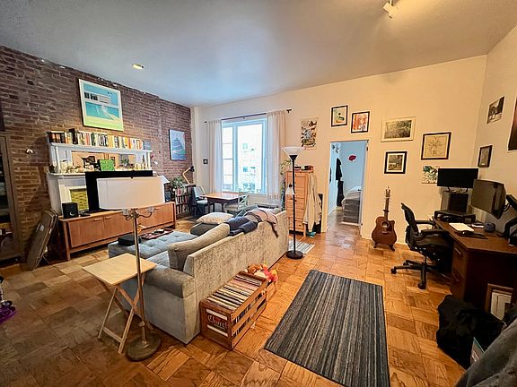 4th image of 40 W 87th St #2R