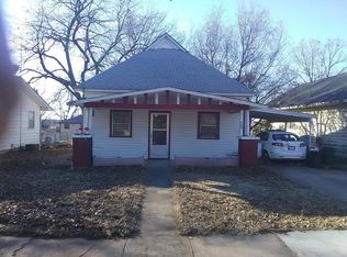 905 S Barta Ave, Prague, OK 74864