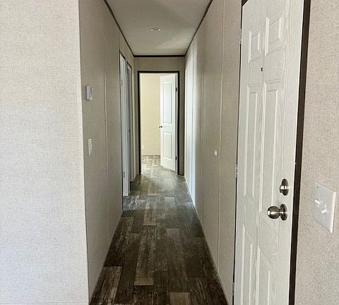 2nd image of 1325 Kenneth Dr