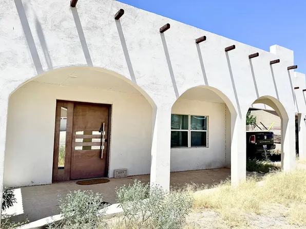 605 E Alpine St, Presidio, TX 79845