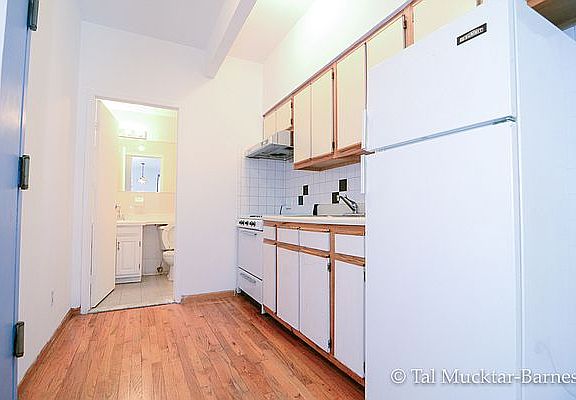 4th image of 28 Orchard St APT 2A
