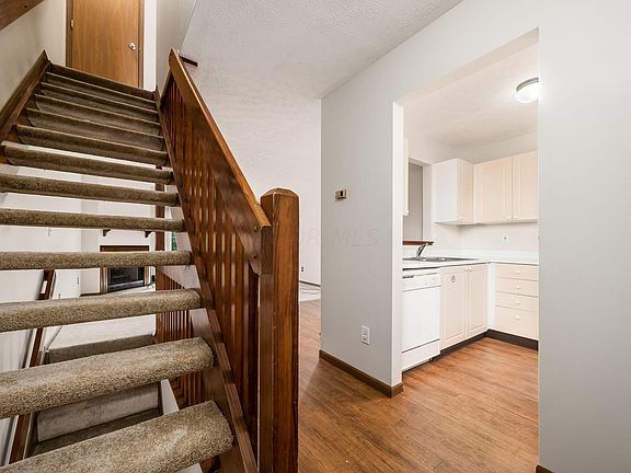 4th image of 199 Hawkins Ln #91C