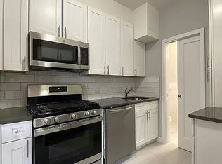 31-28 42nd St #12, Astoria, NY 11103
