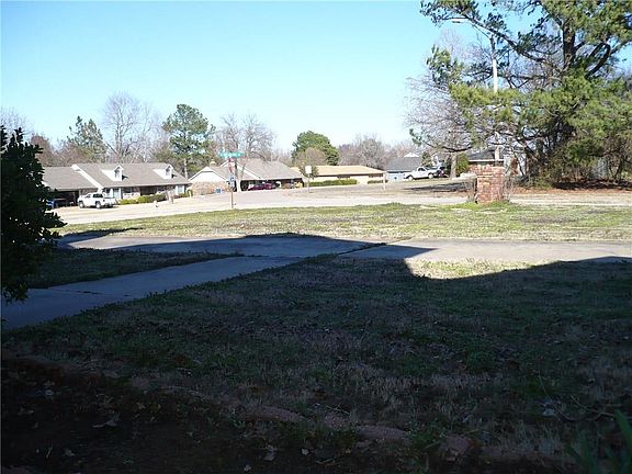 4th image of 2609 William Blvd