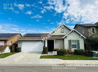 527 S Bundy Dr, Fresno, CA 93727