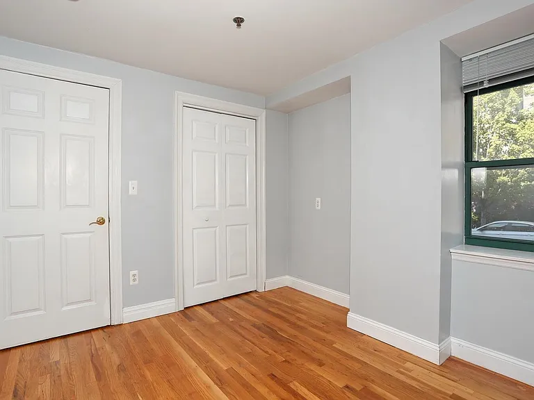 461 4th St #1W — Photo 11