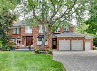 1379 Meadow Green Ct, Mississauga, ON L5H 4J3
