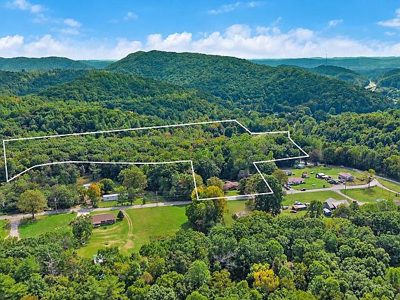 2nd image of Cove Ln