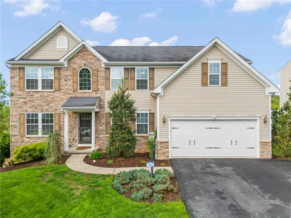 2095 Majestic Dr N, Canonsburg, PA 15317