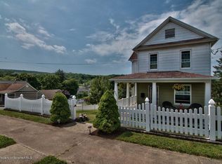 437 Penn Ave, Dupont, PA 18641
