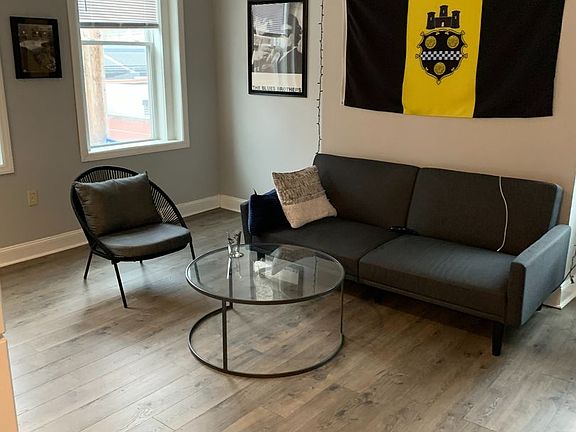 2nd image of 901 E Carson St Floor 2