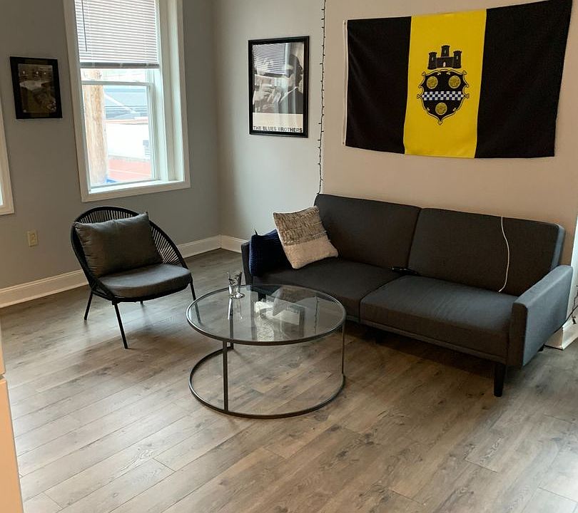 1st image of 901 E Carson St Floor 2