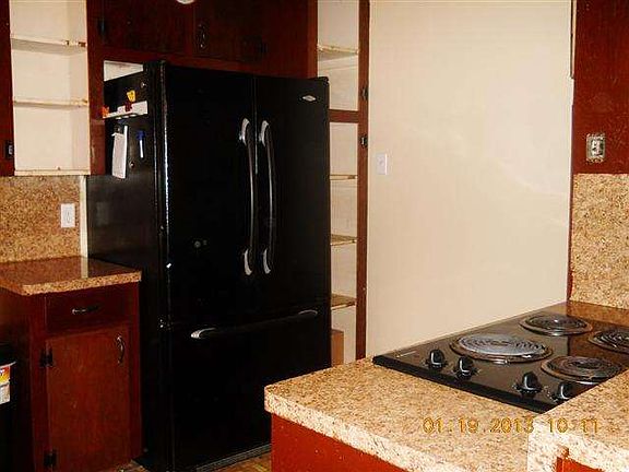 3rd image of 449 Gardenia Ave