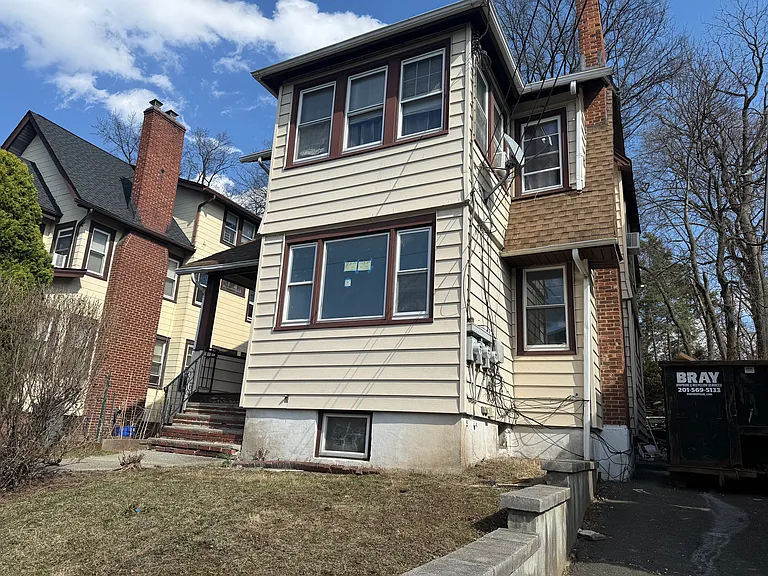 27 Berkeley Pl #1 — Photo 3