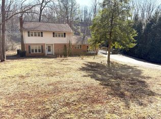 3824 Faculty Dr, Lynchburg, VA 24501