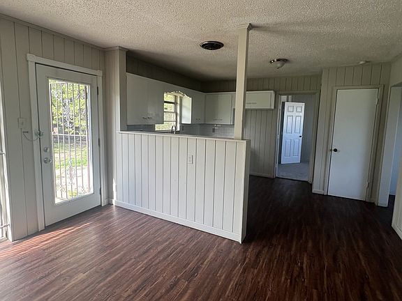 3rd image of 5632 Mac Arthur Dr