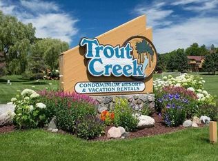 4749 S Pleasantview Rd #21, Harbor Springs, MI 49740