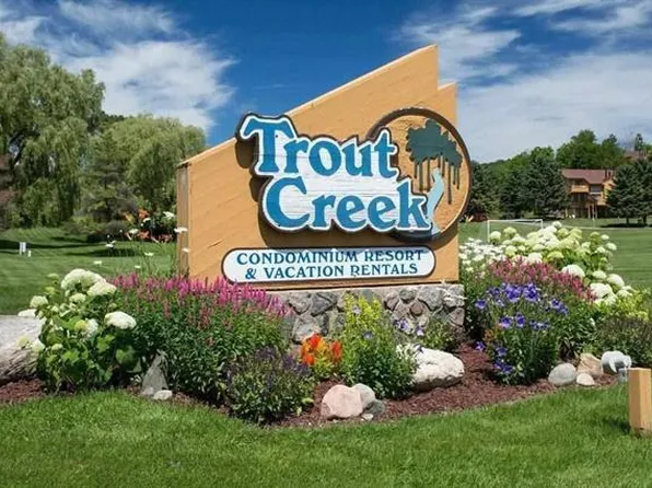 4749 S Pleasantview Rd #21, Harbor Springs, MI 49740