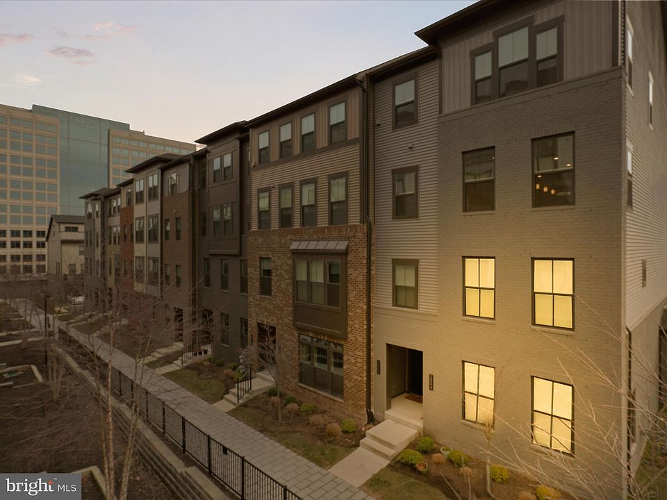 1st image of 2346 Water Promenade Ave Unit 2B
