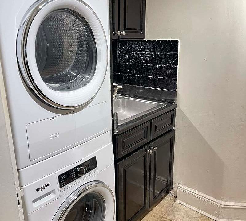 1st image of 107 E 89th St #3CS