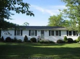 303 W Bowen St, Remington, VA 22734