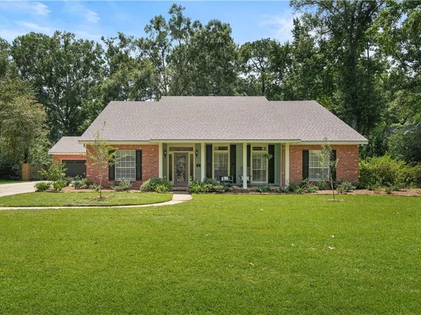 6 Colony Trail Dr, Mandeville, LA 70448