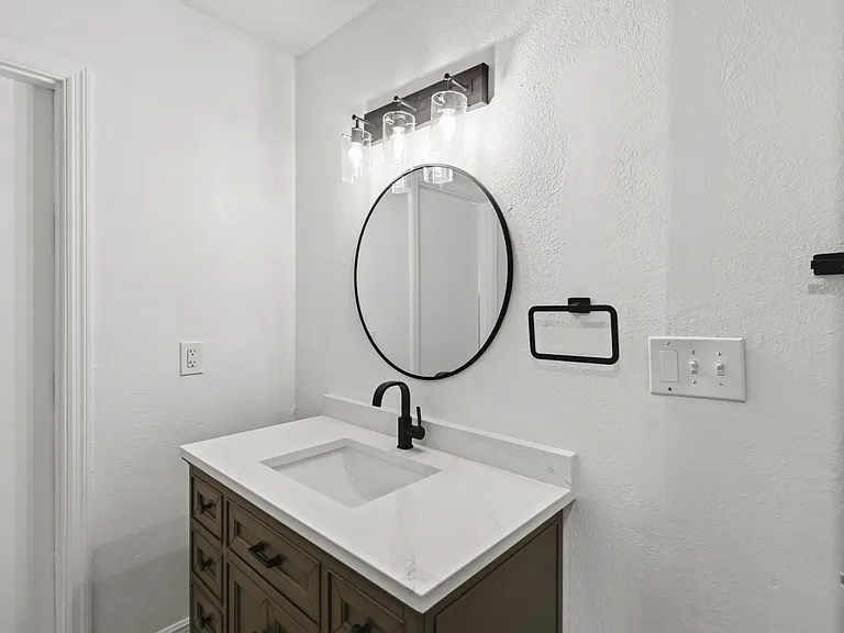 436 Eagle Creek Cir — Photo 14