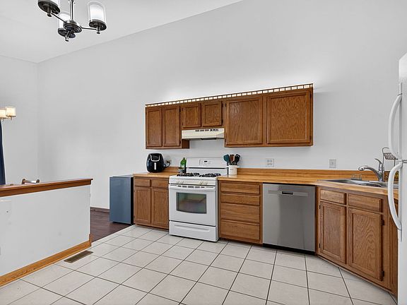 2nd image of 7606 W Saint Francis Rd #0