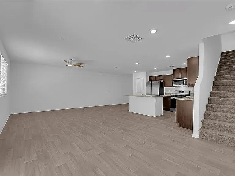 6086 Swift Lariat St — Photo 12